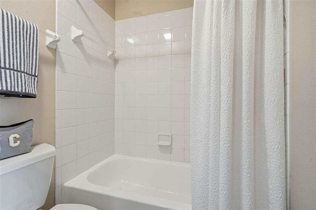 For Sale: $665,000 (4 beds, 2 baths, 2904 Square Feet)