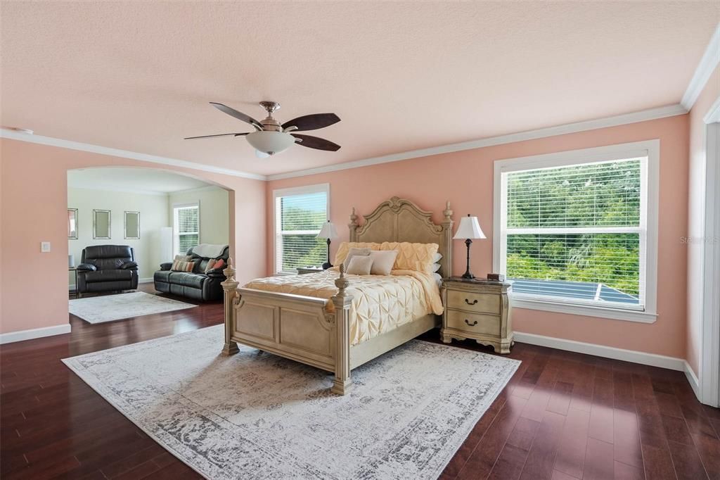 For Sale: $665,000 (4 beds, 2 baths, 2904 Square Feet)
