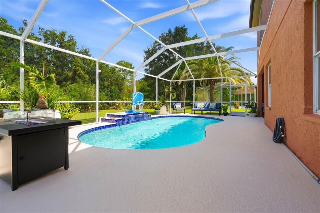 For Sale: $665,000 (4 beds, 2 baths, 2904 Square Feet)
