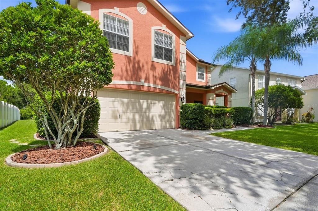 For Sale: $665,000 (4 beds, 2 baths, 2904 Square Feet)