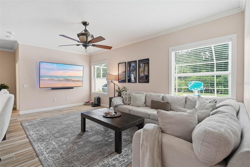 For Sale: $665,000 (4 beds, 2 baths, 2904 Square Feet)