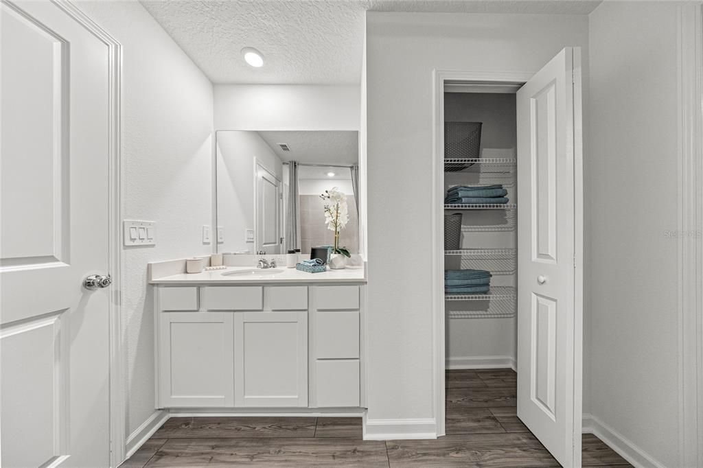 For Sale: $297,990 (4 beds, 2 baths, 1821 Square Feet)