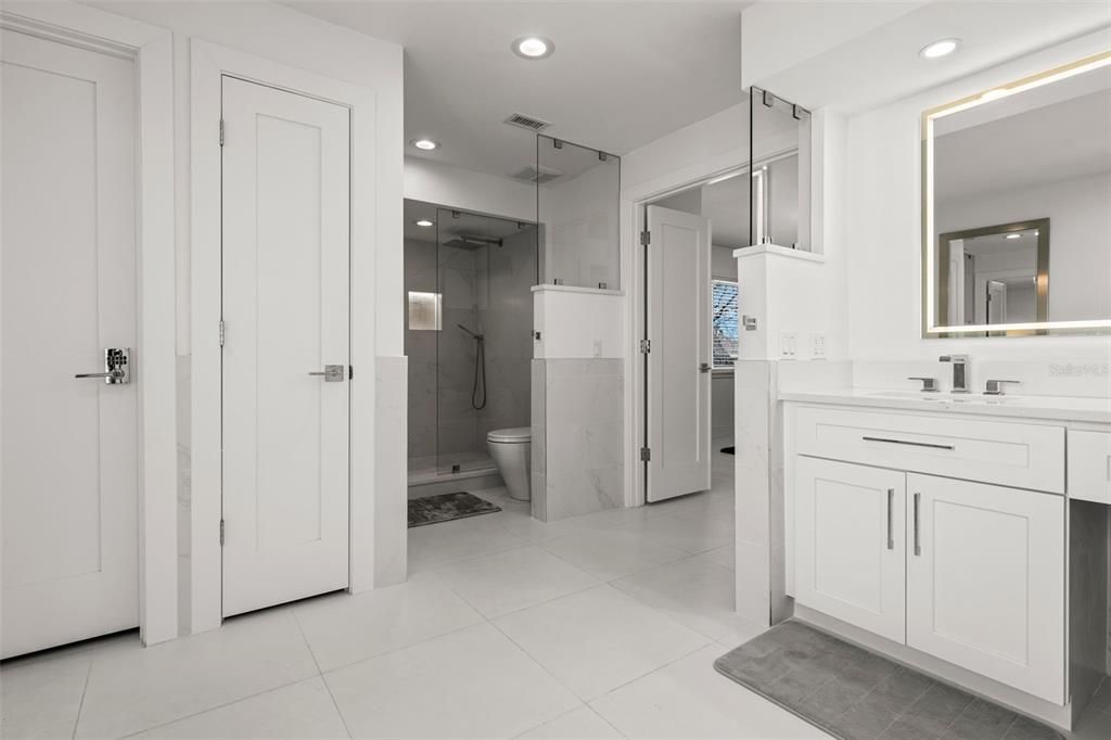 For Sale: $875,000 (3 beds, 2 baths, 3069 Square Feet)