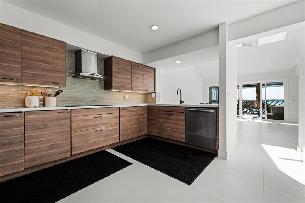 For Sale: $875,000 (3 beds, 2 baths, 3069 Square Feet)