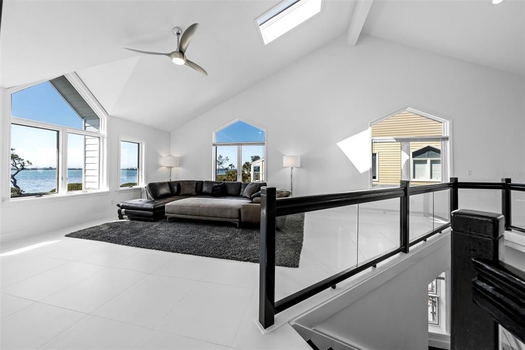 For Sale: $875,000 (3 beds, 2 baths, 3069 Square Feet)