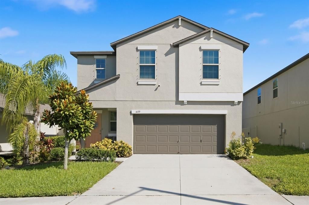 For Sale: $349,000 (4 beds, 2 baths, 1870 Square Feet)