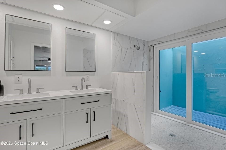 For Sale: $459,000 (4 beds, 2 baths, 2043 Square Feet)
