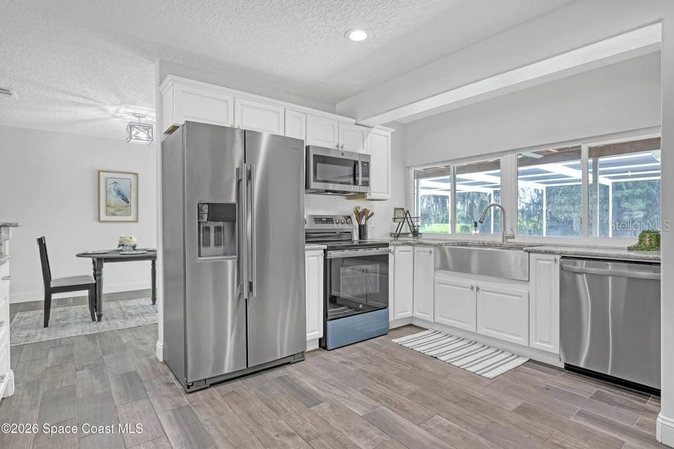 For Sale: $459,000 (4 beds, 2 baths, 2043 Square Feet)
