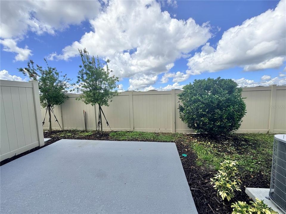 For Rent: $2,600 (3 beds, 2 baths, 1285 Square Feet)