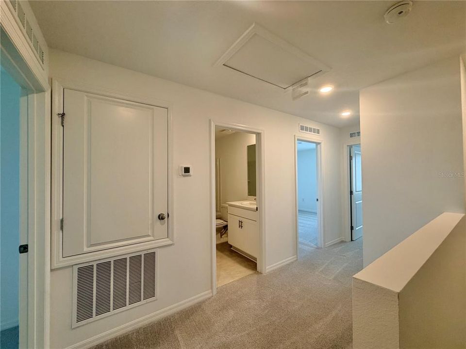 For Rent: $2,600 (3 beds, 2 baths, 1285 Square Feet)
