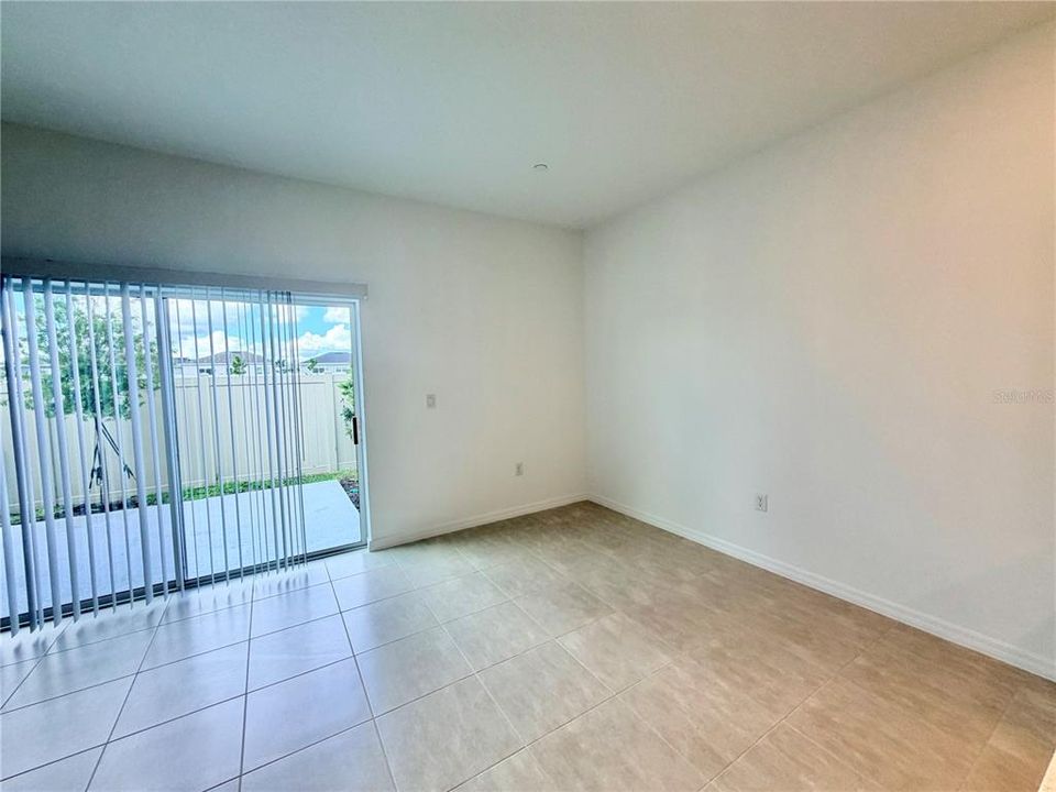 For Rent: $2,600 (3 beds, 2 baths, 1285 Square Feet)