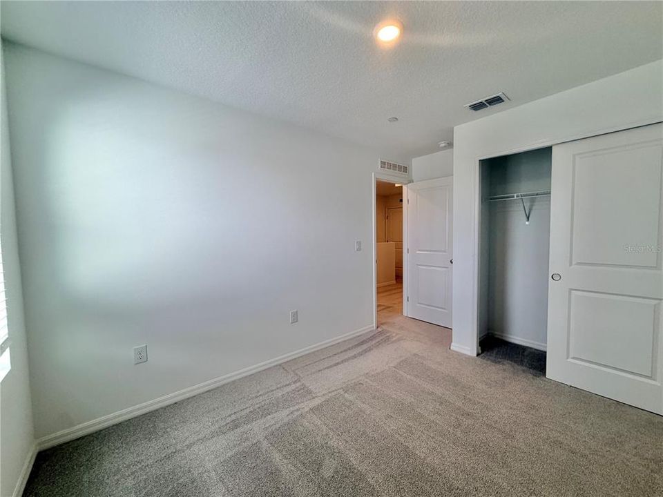 For Rent: $2,600 (3 beds, 2 baths, 1285 Square Feet)