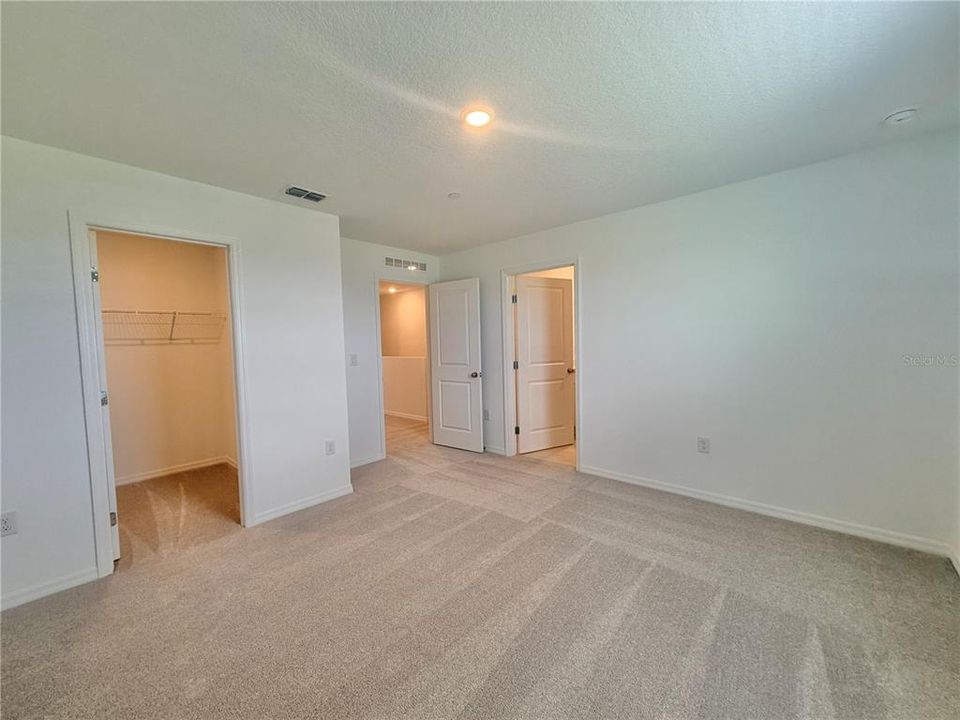 For Rent: $2,600 (3 beds, 2 baths, 1285 Square Feet)