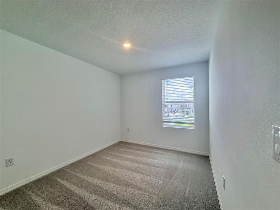 For Rent: $2,600 (3 beds, 2 baths, 1285 Square Feet)