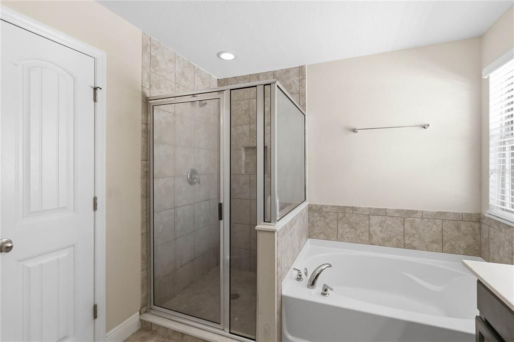 В аренду: $2,650 (3 спален, 2 ванн, 2356 Квадратных фут)