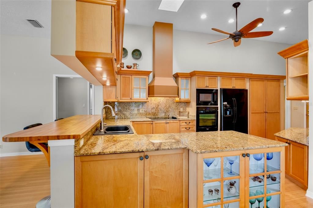 For Sale: $789,000 (4 beds, 3 baths, 2522 Square Feet)