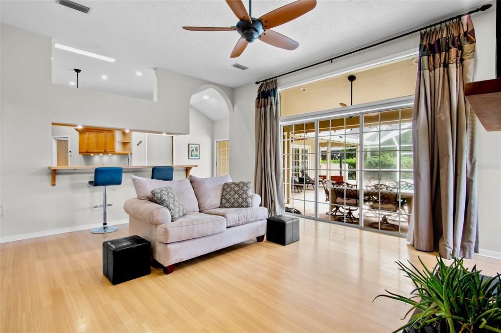 For Sale: $789,000 (4 beds, 3 baths, 2522 Square Feet)