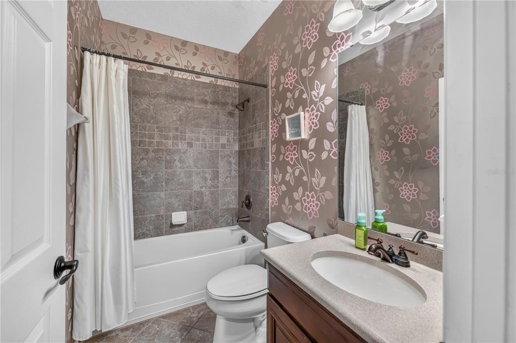 En Venta: $370,000 (3 camas, 2 baños, 1598 Pies cuadrados)
