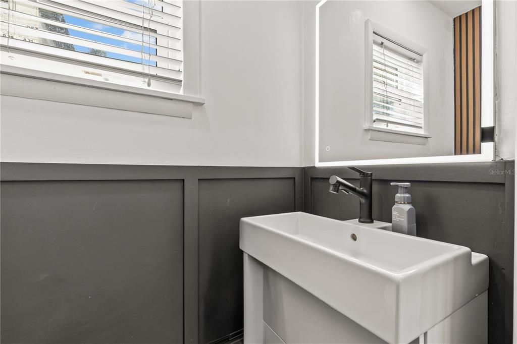 En Venta: $319,900 (2 camas, 1 baños, 1107 Pies cuadrados)