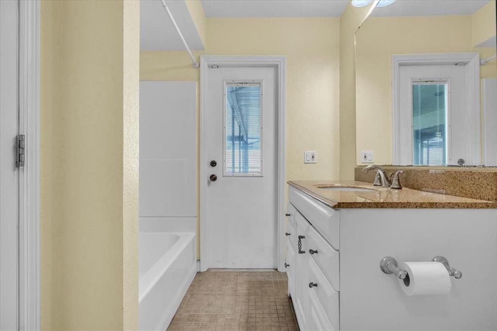 En Venta: $515,000 (3 camas, 2 baños, 2135 Pies cuadrados)