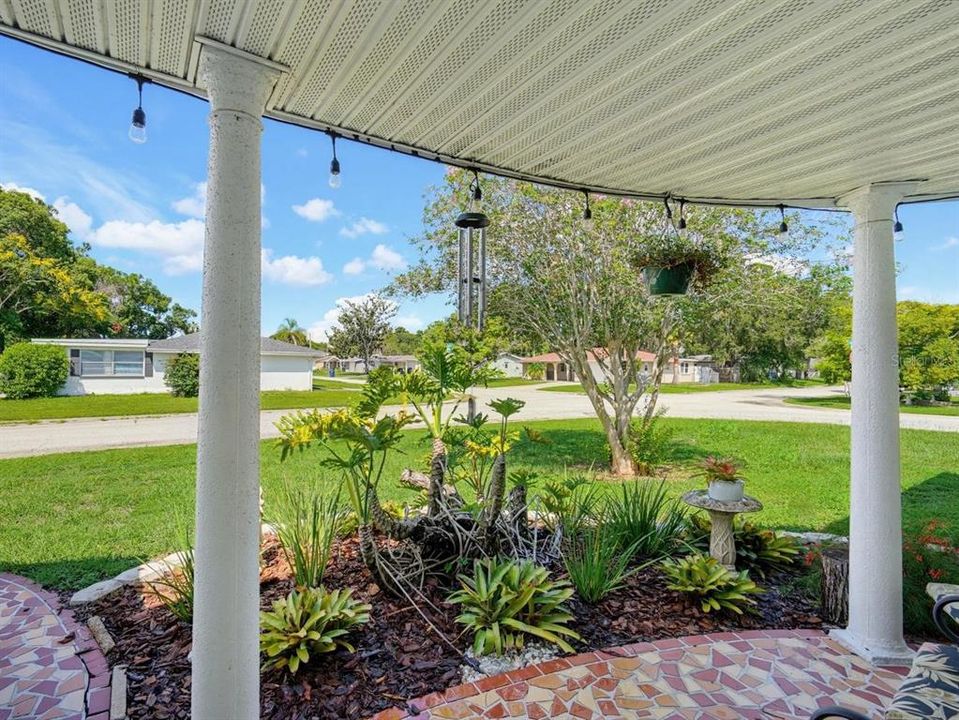 For Sale: $239,900 (2 beds, 2 baths, 1325 Square Feet)
