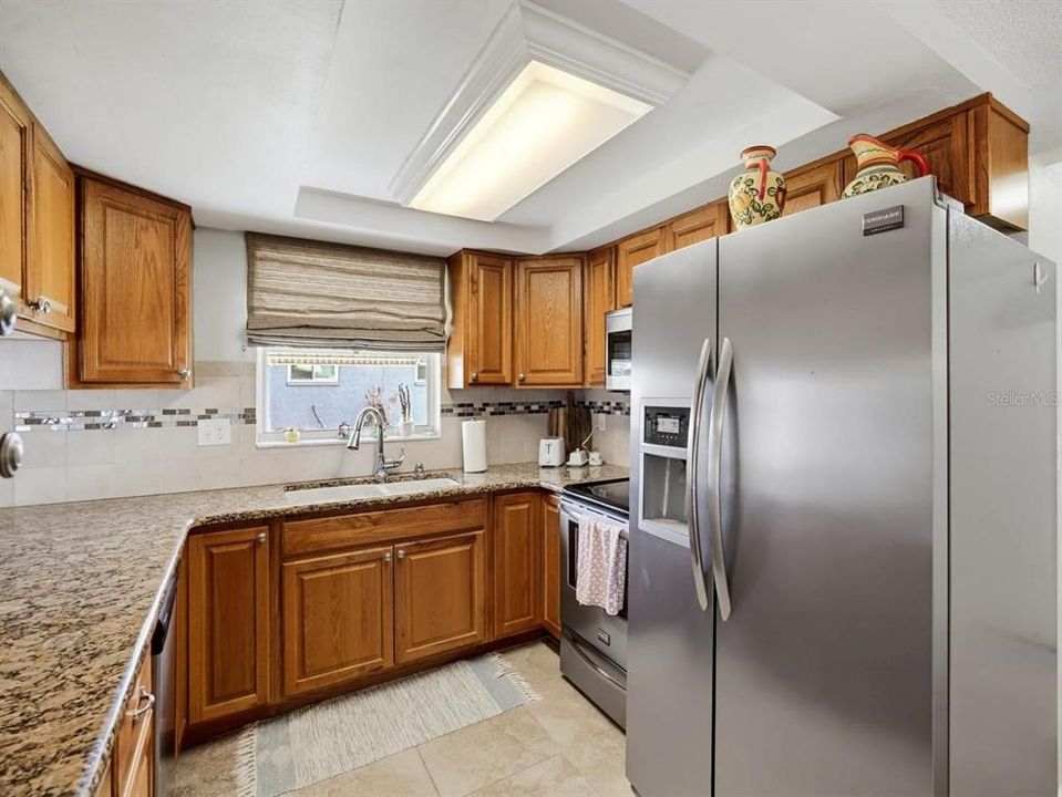 For Sale: $239,900 (2 beds, 2 baths, 1325 Square Feet)