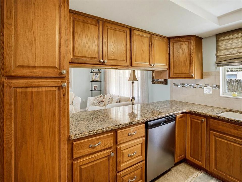For Sale: $239,900 (2 beds, 2 baths, 1325 Square Feet)