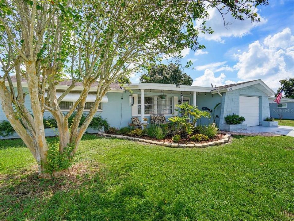 For Sale: $239,900 (2 beds, 2 baths, 1325 Square Feet)
