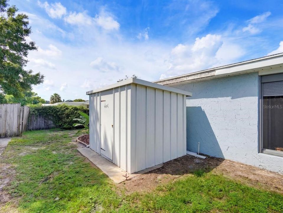 For Sale: $239,900 (2 beds, 2 baths, 1325 Square Feet)