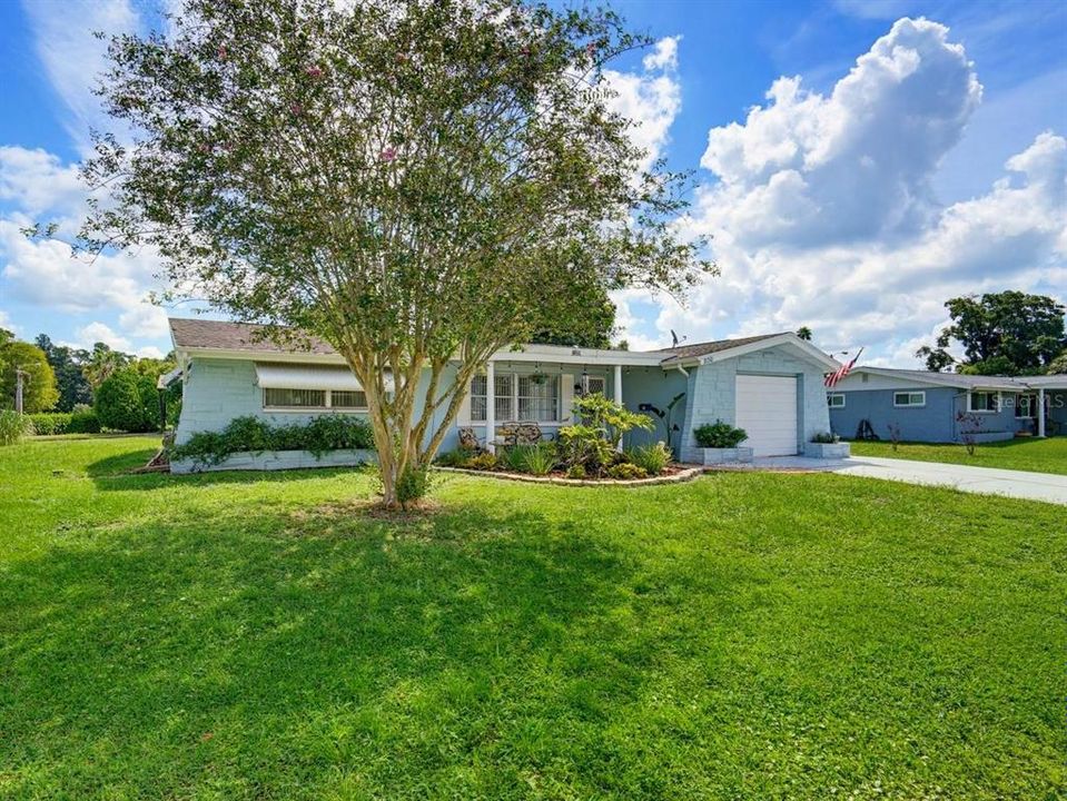 For Sale: $239,900 (2 beds, 2 baths, 1325 Square Feet)