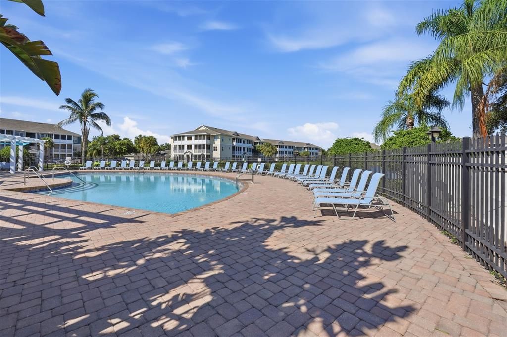 For Sale: $250,000 (2 beds, 2 baths, 1132 Square Feet)