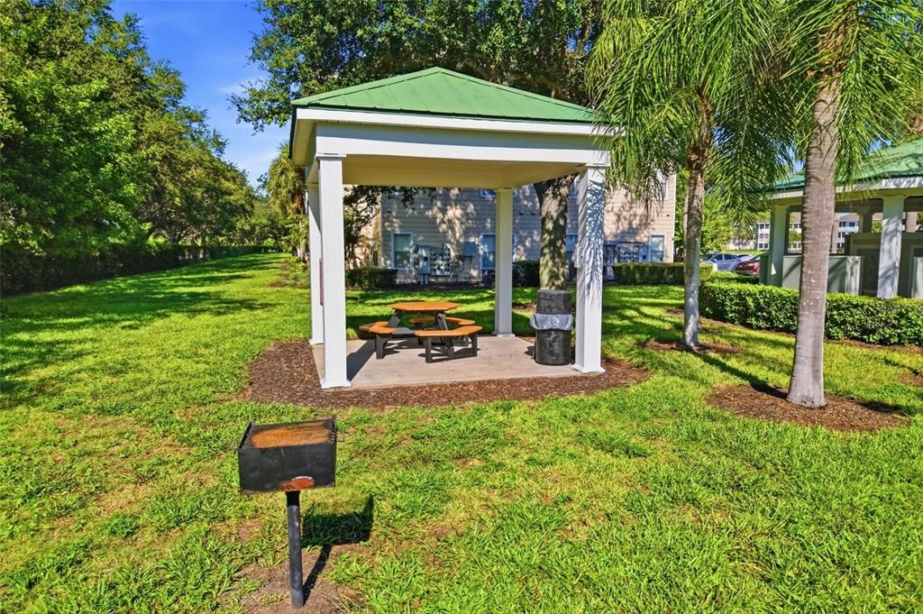 For Sale: $250,000 (2 beds, 2 baths, 1132 Square Feet)