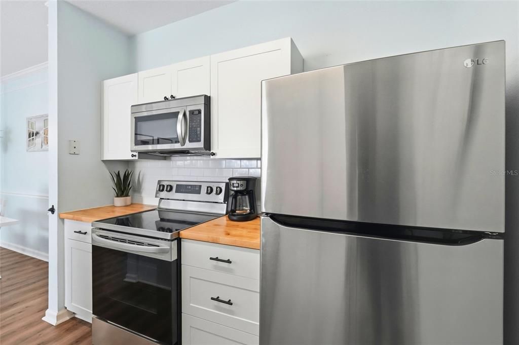 For Sale: $250,000 (2 beds, 2 baths, 1132 Square Feet)