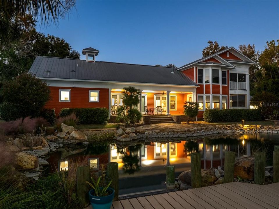 For Sale: $2,795,000 (8 beds, 7 baths, 8231 Square Feet)