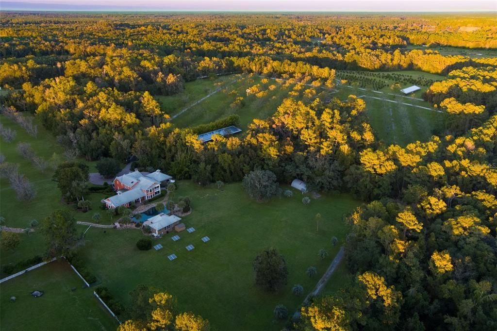 For Sale: $2,795,000 (8 beds, 7 baths, 8231 Square Feet)