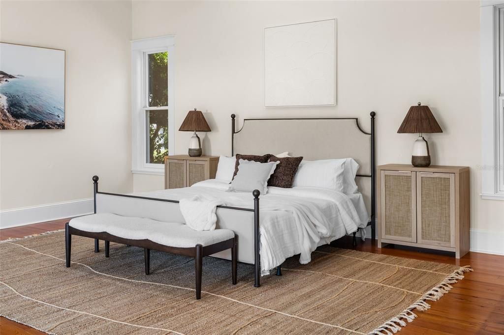For Sale: $2,795,000 (8 beds, 7 baths, 8231 Square Feet)