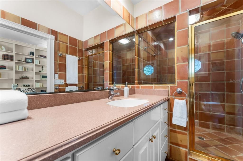 For Sale: $2,795,000 (8 beds, 7 baths, 8231 Square Feet)
