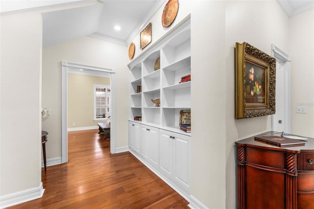 For Sale: $2,795,000 (8 beds, 7 baths, 8231 Square Feet)