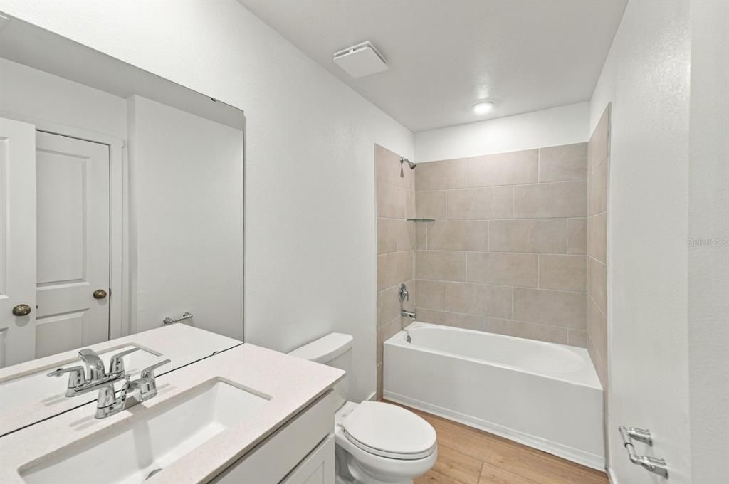 For Rent: $4,895 (5 beds, 4 baths, 3195 Square Feet)