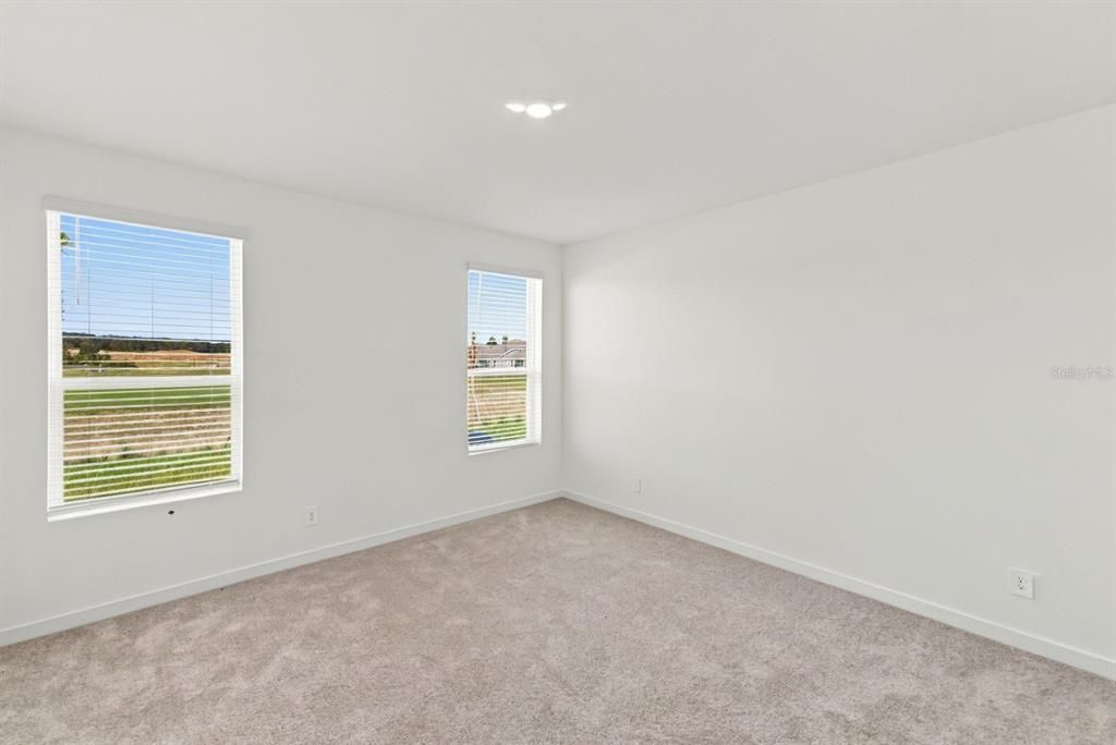 For Rent: $4,895 (5 beds, 4 baths, 3195 Square Feet)