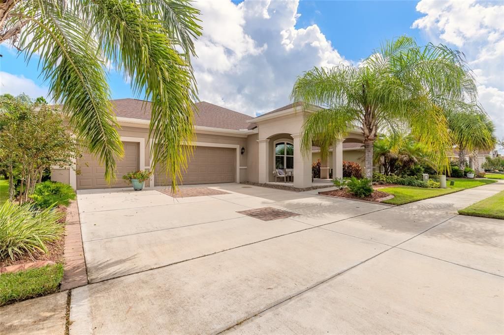 For Sale: $699,888 (3 beds, 2 baths, 2267 Square Feet)