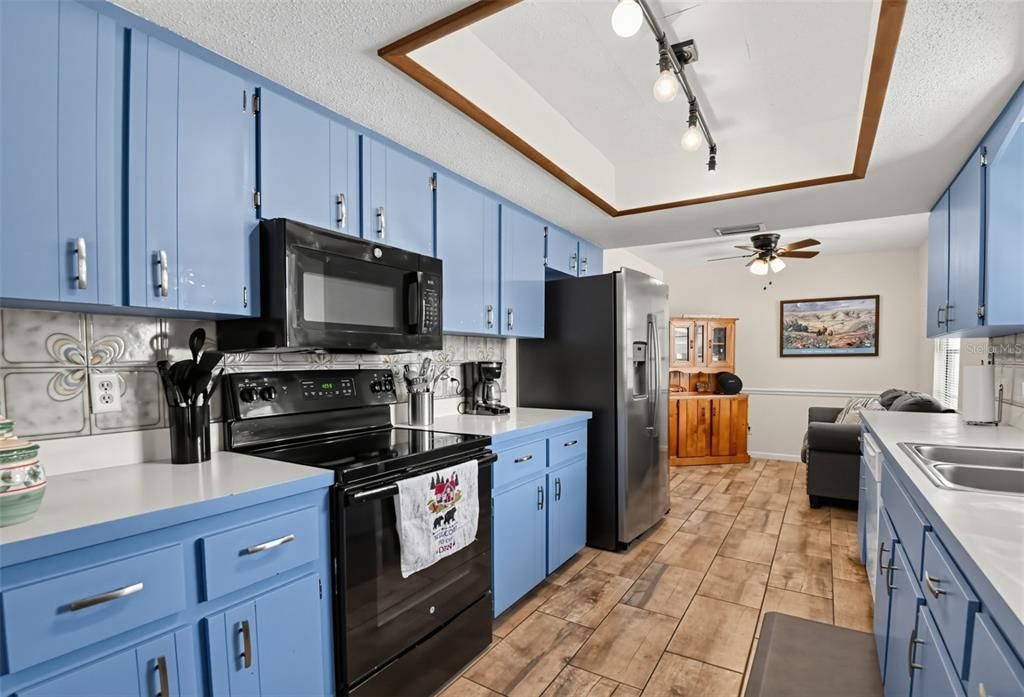For Sale: $420,000 (3 beds, 2 baths, 1896 Square Feet)