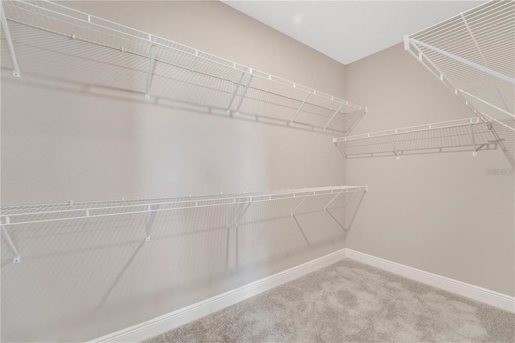 For Sale: $389,000 (4 beds, 3 baths, 2161 Square Feet)