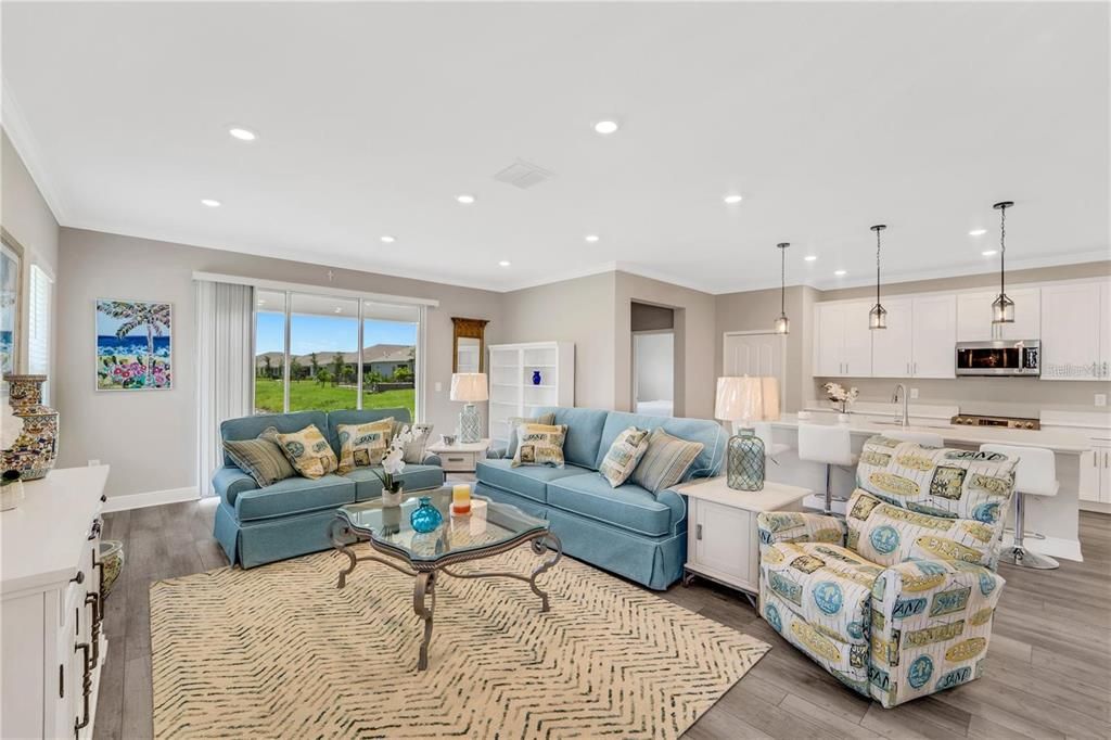 For Sale: $389,000 (4 beds, 3 baths, 2161 Square Feet)