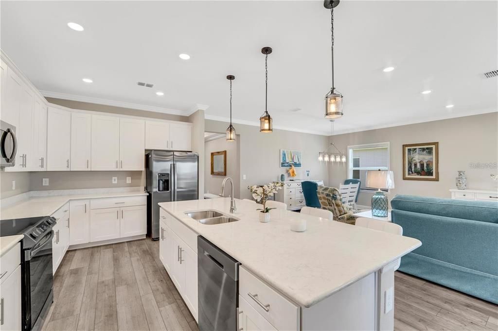 For Sale: $389,000 (4 beds, 3 baths, 2161 Square Feet)