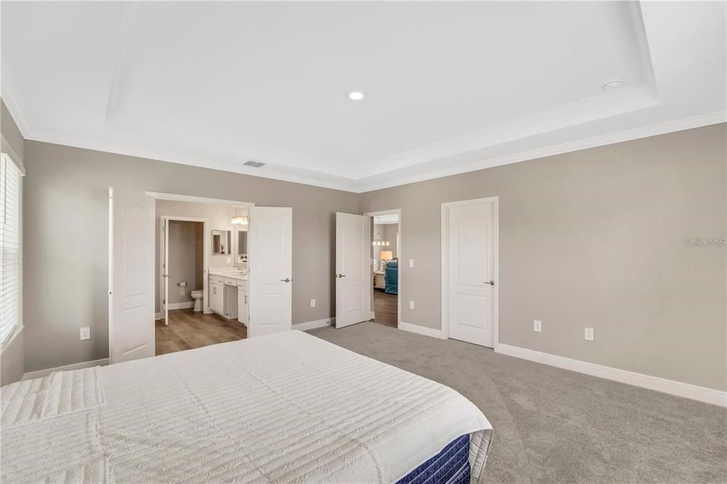 For Sale: $389,000 (4 beds, 3 baths, 2161 Square Feet)