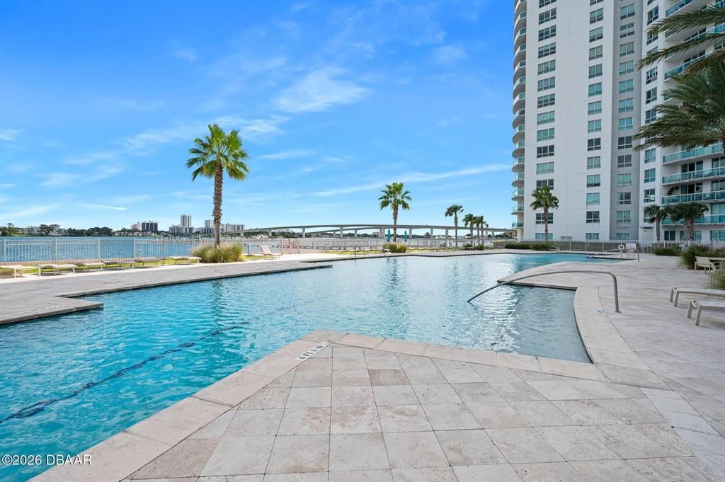 For Sale: $559,900 (3 beds, 3 baths, 2239 Square Feet)