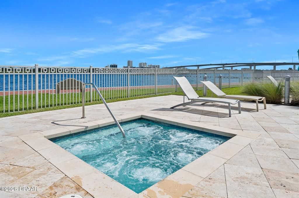 For Sale: $559,900 (3 beds, 3 baths, 2239 Square Feet)