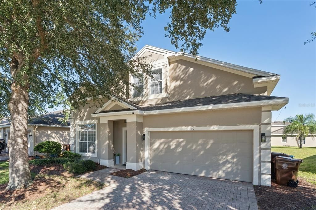 For Sale: $425,000 (5 beds, 3 baths, 2345 Square Feet)