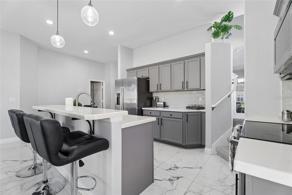 For Sale: $425,000 (5 beds, 3 baths, 2345 Square Feet)